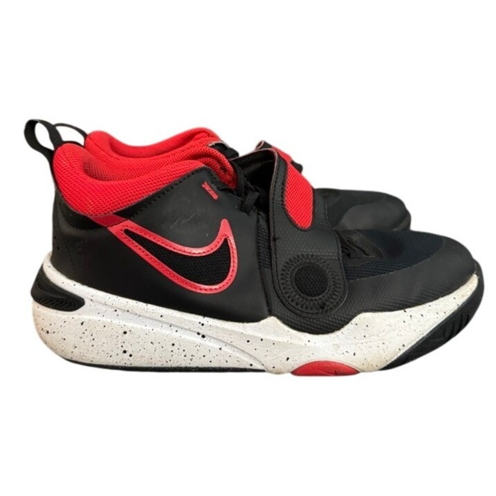 Nike Team Hustle D 11 Black University Red Basketball Shoes DV8996-003 7Y W8.5